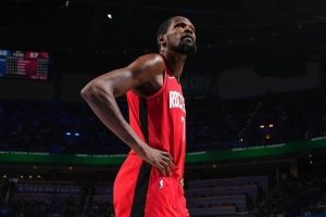 KD:离开勇士后他们夺冠了 我去过几支球队也体验了疯狂的事 KD:离开勇士后他们夺冠了 我去过几支球队也体验了疯狂的事